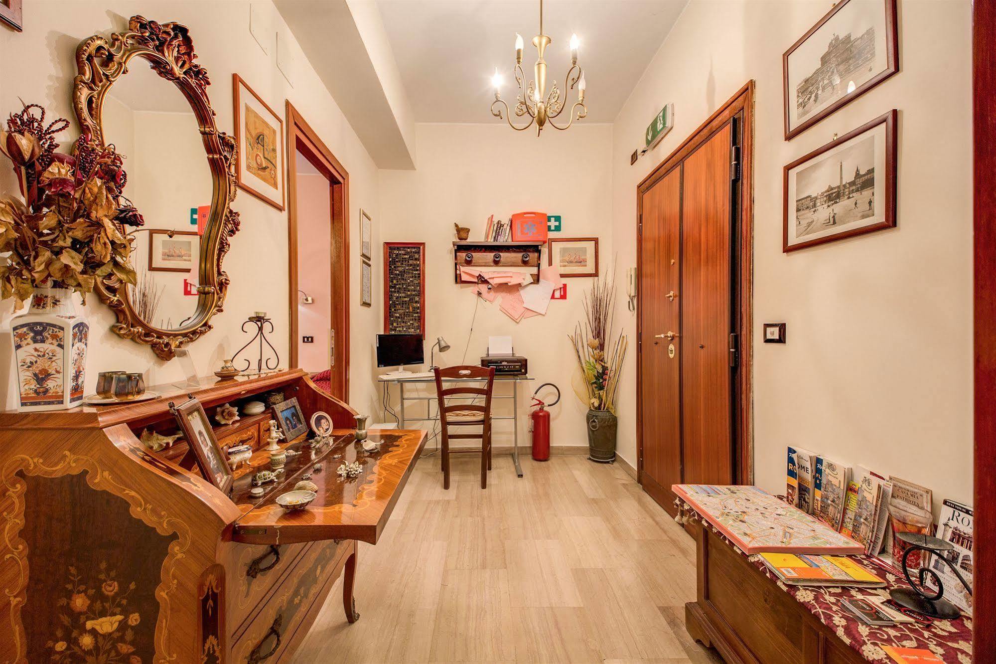 לינה וארוחת בוקר רומא Domus Cornelia מראה חיצוני תמונה